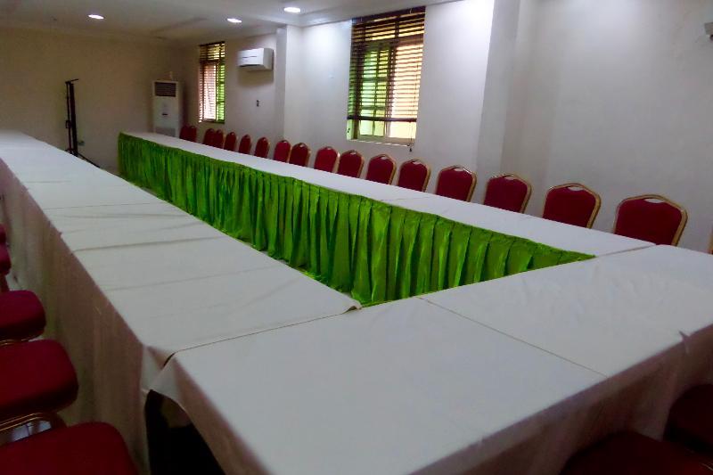 Presken Hotel K-One Place Lagos Buitenkant foto